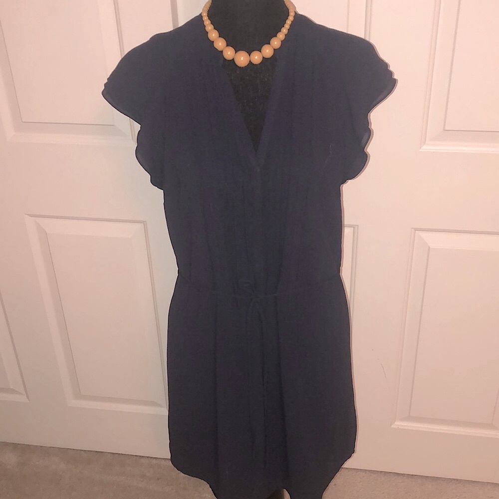H & M Size 8 (US) Light & Comfy, FlutterSleeve Navy Dress w/lining & belt